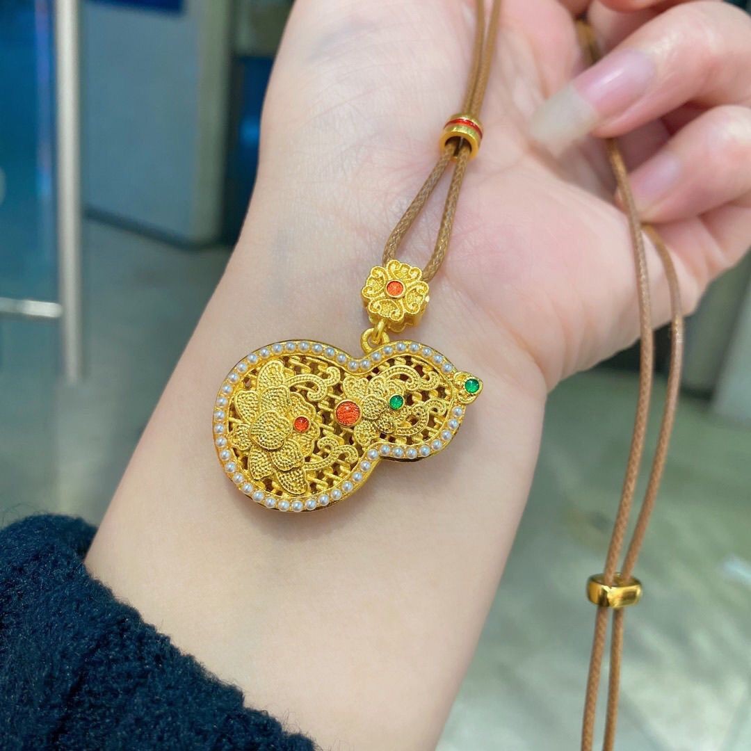 Gold Plated Gourd Pendant Necklace Sweater Chain with Feng Shui