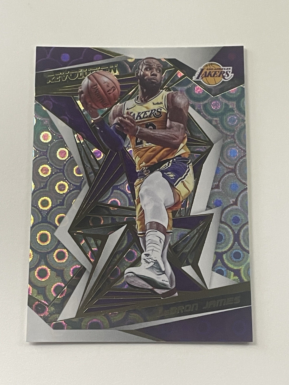 2019-20 Panini Revolution Groove LeBron James #14