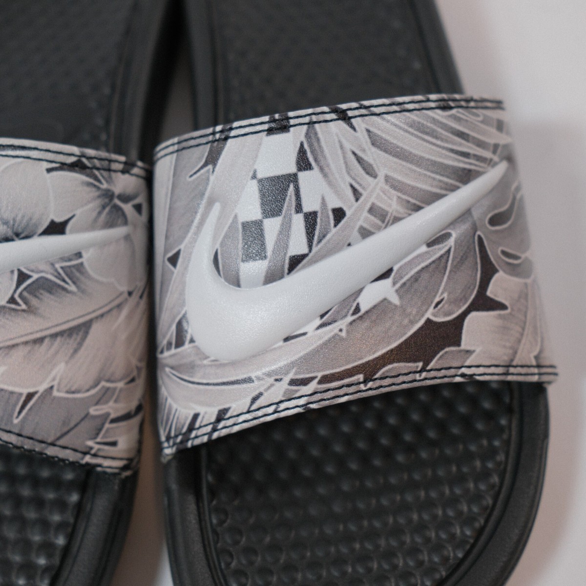 Nike Benassi JDI Slide Floral Print Women's 618919-038 Size