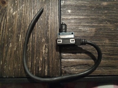 Yamatake Honeywell Micro Switch SL1-B