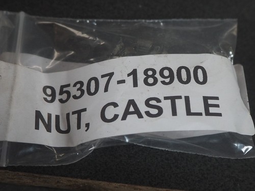 YAMAHA GTS1000 1993 95307-18900 NUT  CASTLE 13389 - Bild 2 von 5