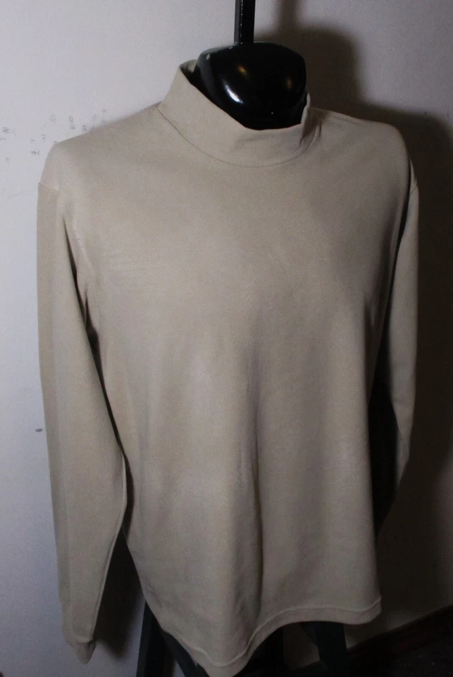 Camiseta deportiva UNI QLO tostada manga larga cuello falso polar talla XL Foto 3 de 4