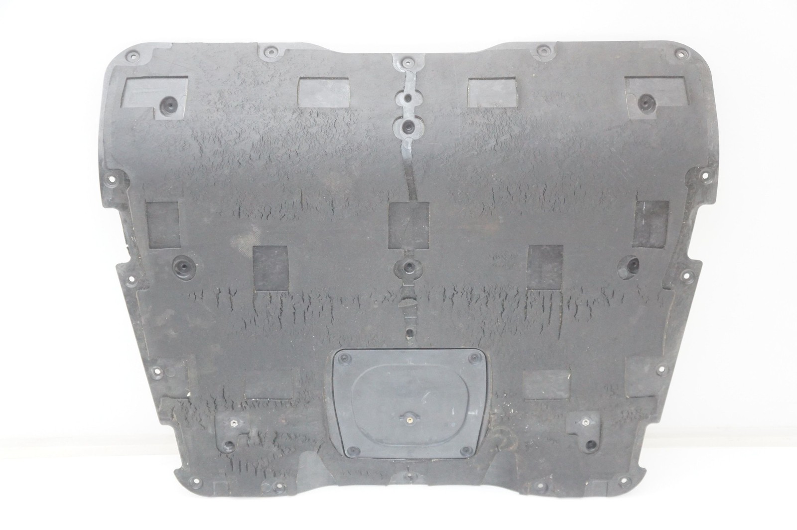 McLaren GT 2022 Engine heat shield
