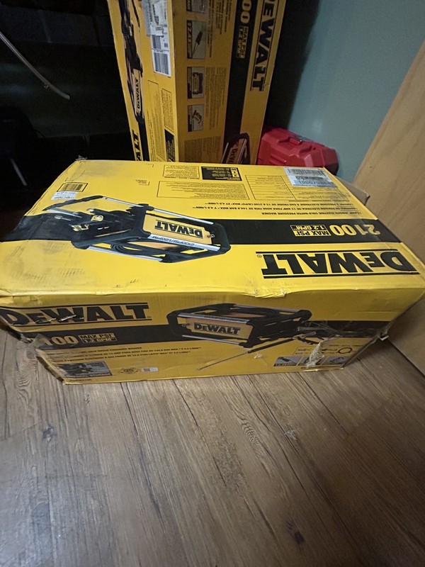 DEWALT 2100 PSI Electric Jobsite Pressure Washer (DWPW2100) *Brand New In Box*