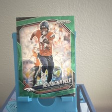 2025 Panini Prizm Green Scope Prizm Devaughn Vele #54 Denver Broncos /75