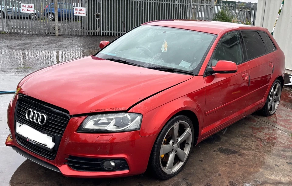 AUDI A3-S-Line 2011 -8P- 2,0 estándar completo ~ caja de filtro de aire ~ carcasa - lavado de cara Foto 2 de 3