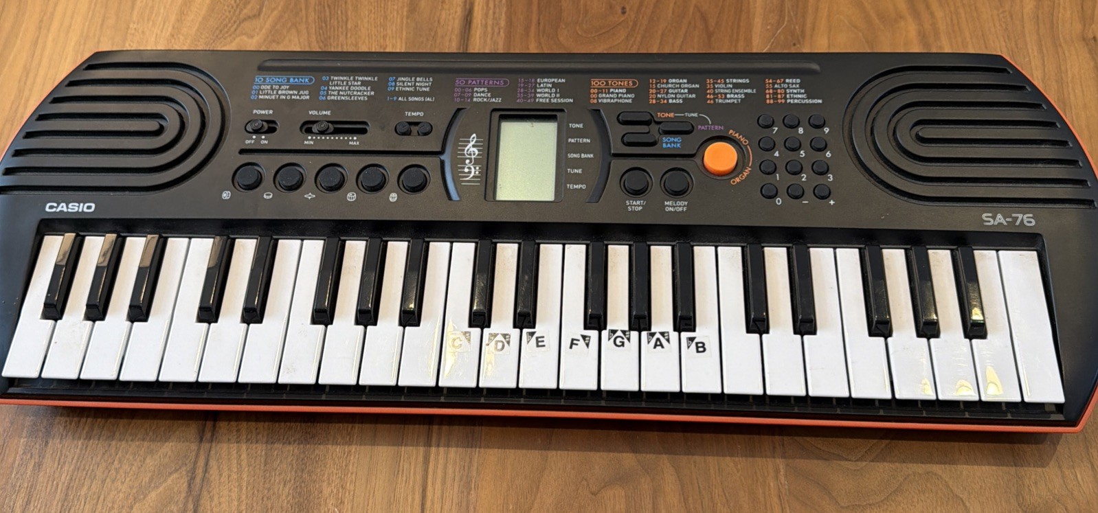 CASIO SA-76 44-key Mini Electronic Keyboard 100 tones 50 rhy