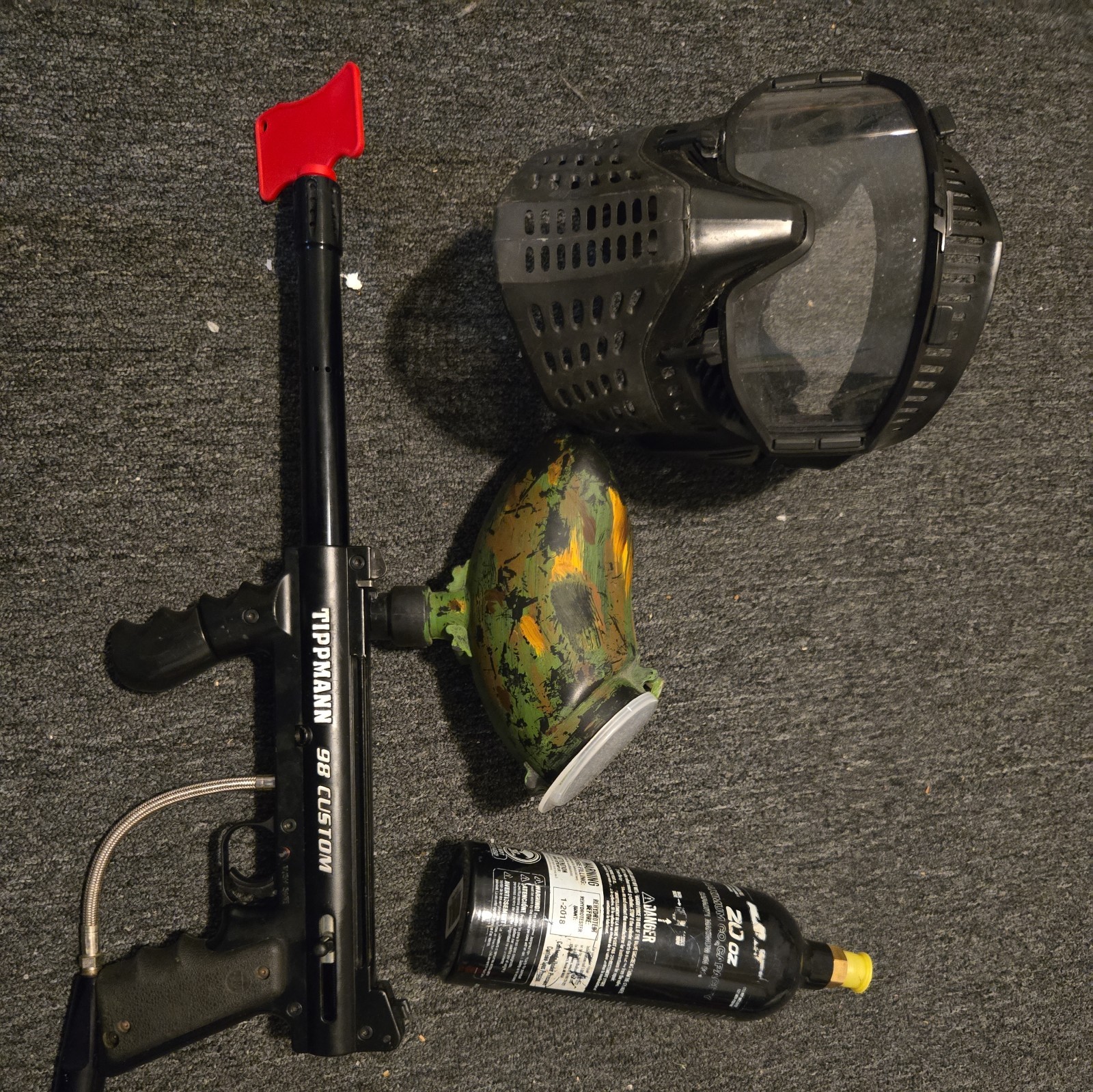 Pre-owned Good Condition With Mask