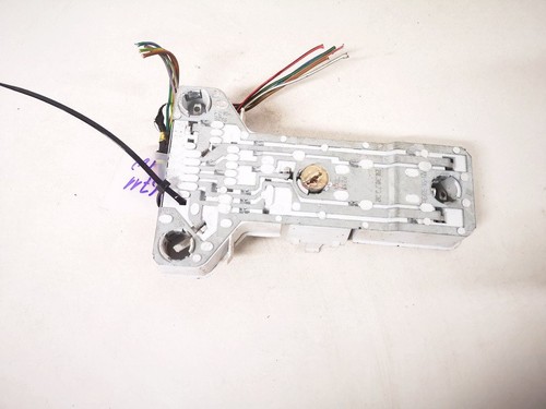 3b5945257 Lampenträger Rücklicht Rückleuchte innen Heckklappe  DE1246474-86