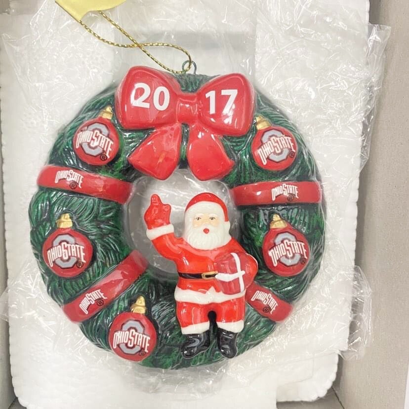 Danbury Mint Ohio State Buckeyes 2017 Wreath Santa Christmas Ornament