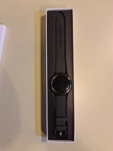 Geniune Samsung Galaxy Watch4 Classic - 46mm Black Steel, Black Ridge, Bluetooth - Picture 3 of 11