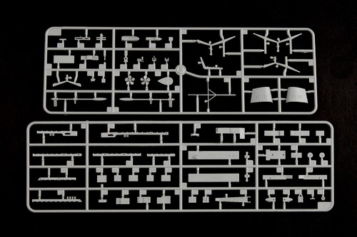 Kits Modelo Trompeter 05786 1/700 AOE Nave de Apoyo de Combate Rápido USS Detroit (AOE-4) - Imagen 4 de 11