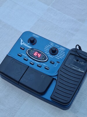 Behringer LX1-X X-Vamp Modellierungsverstärker/Multi-Effekt-Prozessor, Multi-Effekt-Pedal