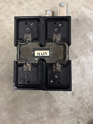 BULLDOG BULL DOG ELECTRIC 100 AMP MAIN FUSE BLOCK PC NO 21761 AND PULLOUTS 21557