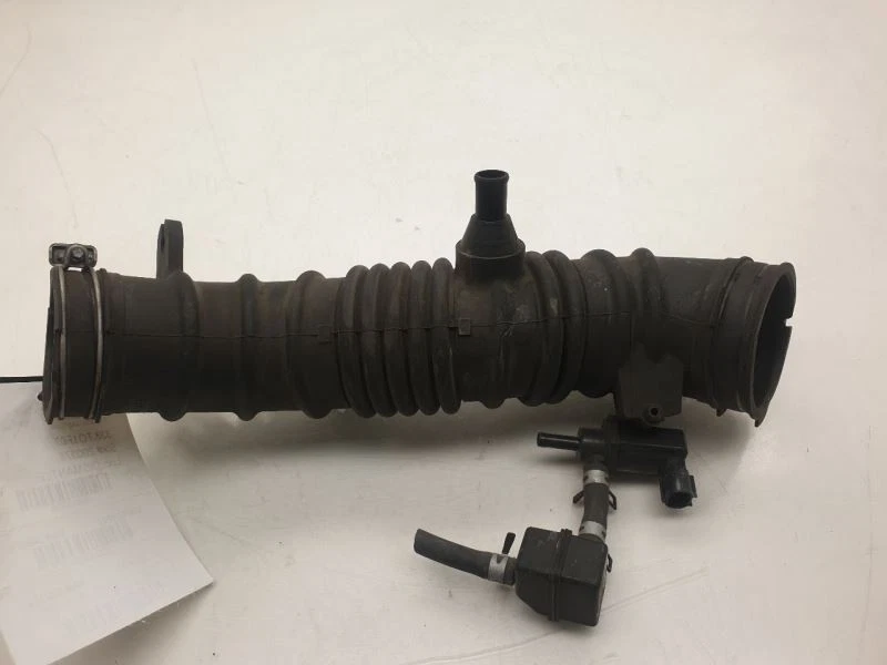 Toyota Highlander 2007 2,4 L 4 cilindros filtro de aire montaje de tubo resonador  Foto 4 de 4