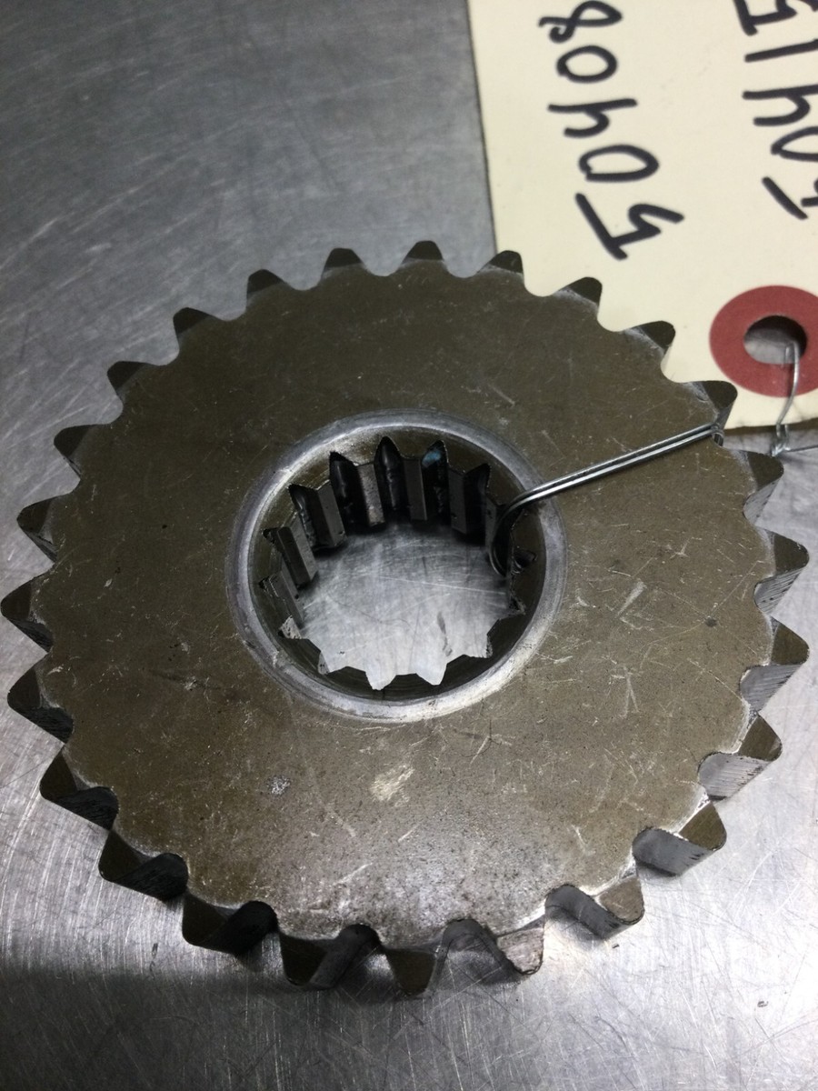 アルバ様⁂ SKI-DOO SNOWMOBILE SPROCKET 504084300 504153912 t104 | eBay