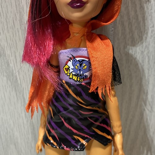 Muñeca Toralei Monster High G3 Neon Frights con cola y ropa 2022 - Imagen 3 de 8