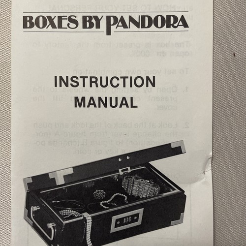 Pandora large golden security box with combo lock and instructions, black velvet - Picture 10 of 11
