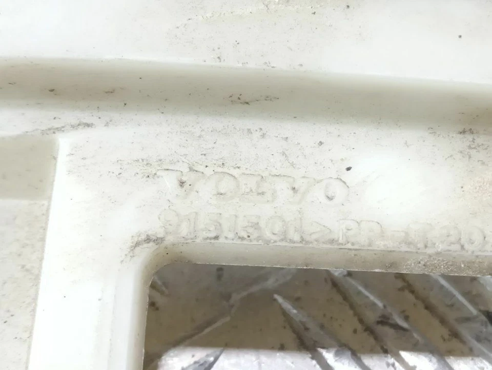 Volvo S70 V70 V70 XC 1997 Halterung Stoßstange Stoßfänger vorne UST57566 - Изображение 3 из 3