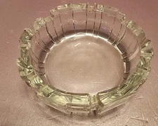 MID CENTURY BORMIOLI ROCCO CLEAR ART GLASS Italy 6” CUBIC FORMED ASHTRAY SIGNED