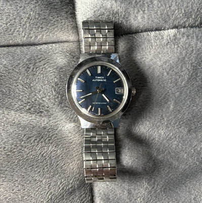 Vintage Timex Automatic Blue Dial Date Analog Wristwatch Metal Elastic Bracelet