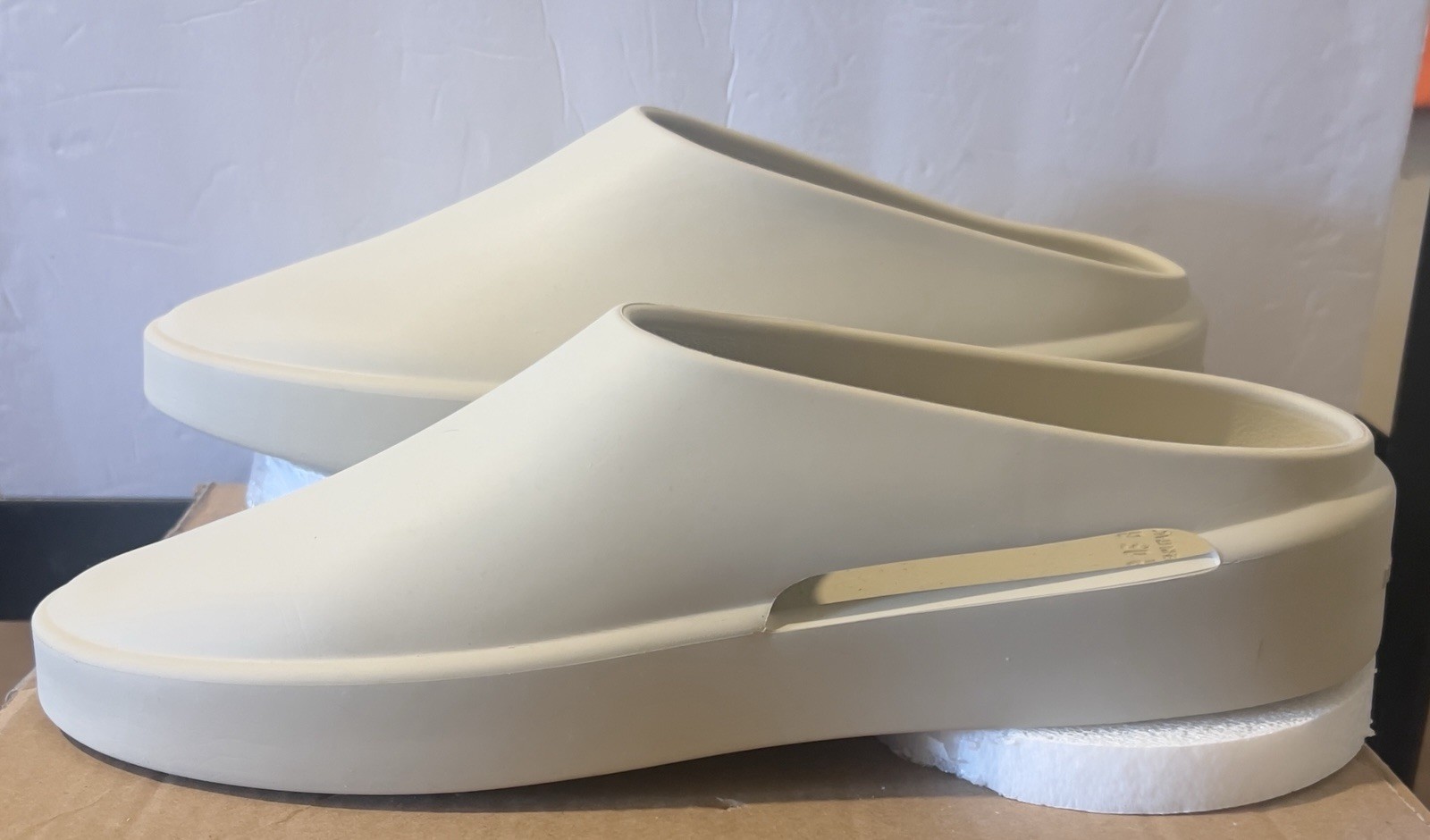 👀 DS Rare Size & Color! Fear of God  “The California” Mules in Oat Color. EU45 image 2
