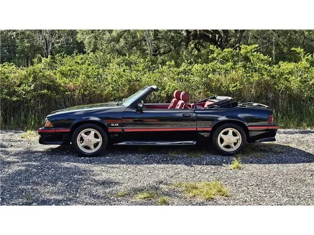 Ford Mustang GT 1988 convertible | 22 k millas reales 5,0 L H.O V8 Foto 4 de 4