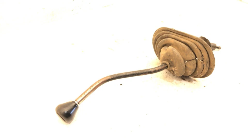 Dodge Ram W150 1986 palanca de cambios de piso OEM transmisión manual 4 velocidades MT 4x4 Foto 3 de 4