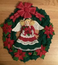 1997 Bucilla Christmas Felt Applique Angel Wreath  Tree Topper Completed 83675