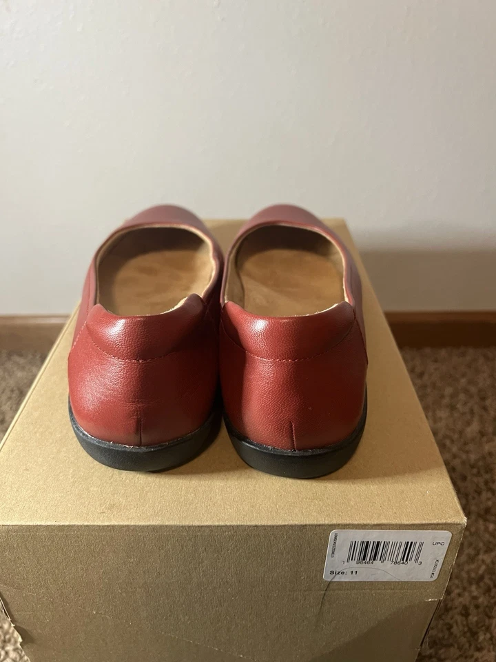 Naturalizer Flexible Ballet Plano 10 Ancho Cuero Rojo Sin Cordones Zapatos Cómodos Foto 3 de 4