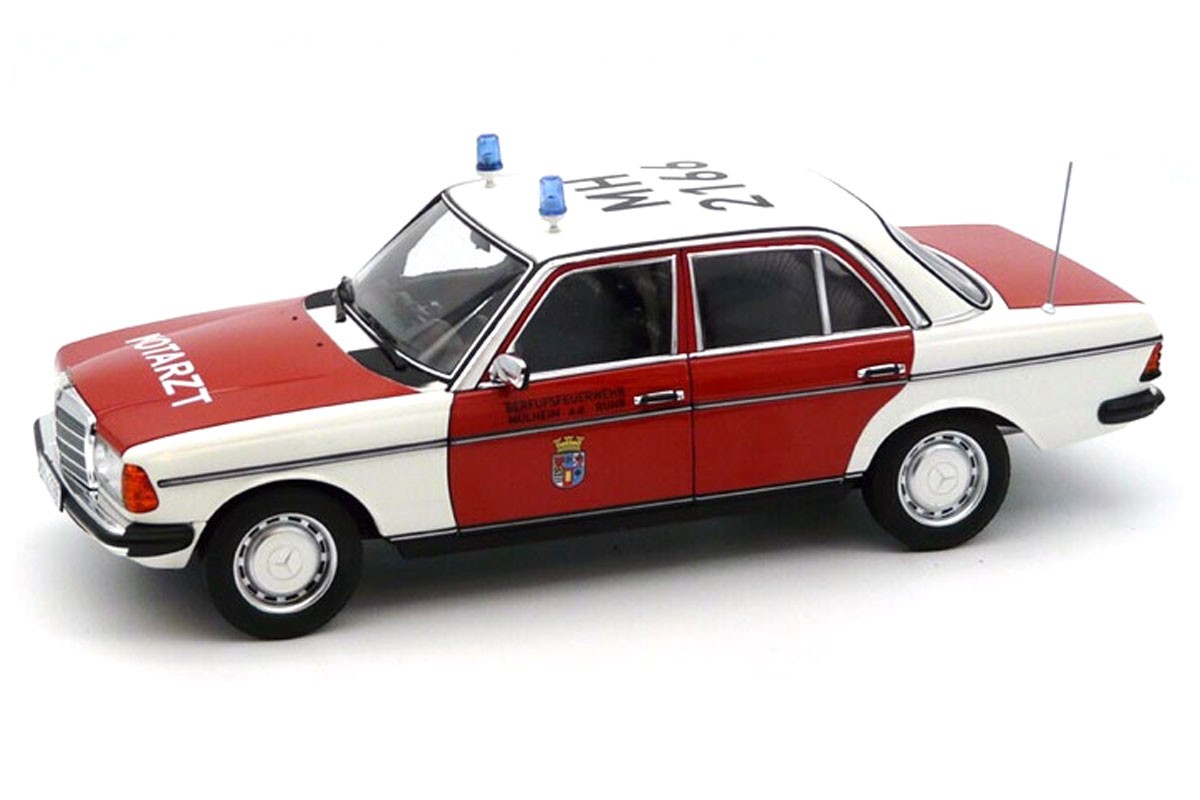 Mercedes Benz 200 1984 Norev 1/18 ambulance de secours de collection en métal