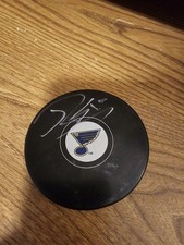 Robert Thomas ( St Louis Blues ) Autographed Puck