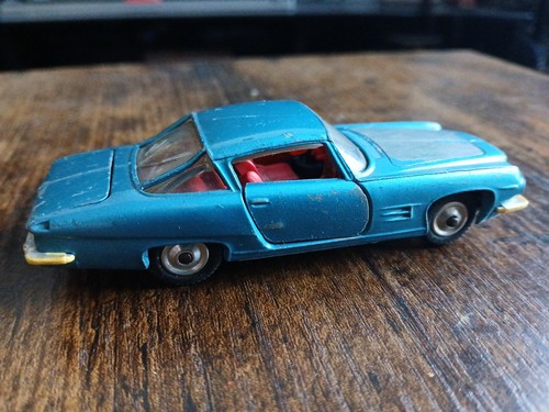Corgi Toys #241 Ghia L6.4 With Chrysler V8 Engine - Picture 3 of 15