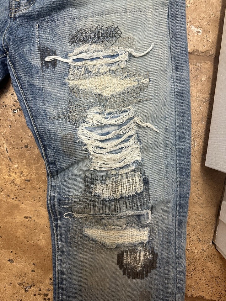 MNML Distressed Denim Jeans Los Angeles W33 RN139488 Ripped And Stitch mnml-distressed-denim-jeans-los-angeles-w33-rn139488-ripped-and-stitch
