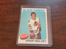1975-76 Topps Grant Mulvey Rookie Hockey Card #272 Chicago Black Hawks NM/MT