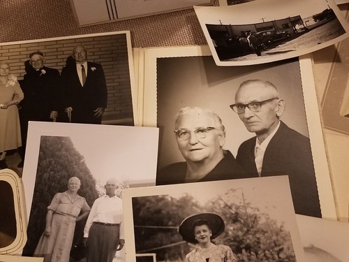 100 Vintage PHOTOGRAPHS Cabinet Cards Portraits Old School Photos More - Lot B - Picture 13 of 16