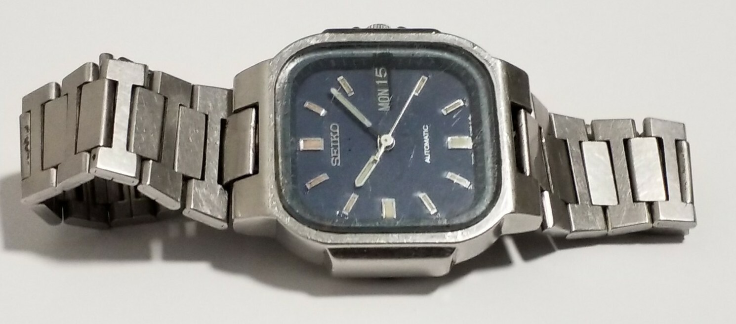 Seiko Gents Mens Automatic Self Winding Watch Wristwatch 7009-5600 A1