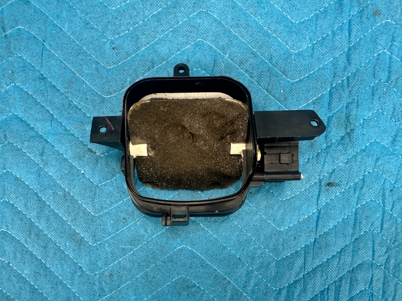 Bentley Flying Spur AC Middle Cold Air Deflector w/ Motor Driver Side 06-12 OEM