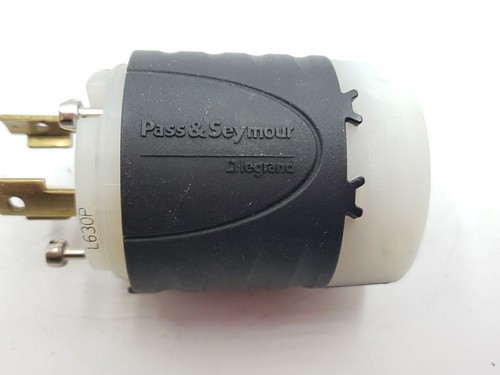 Spina TurnLok Legrand Pass Seymour L630P 30A 250V grado industriale - Foto 2 di 8