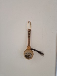 amulet to get rid of spells - brown - shaker