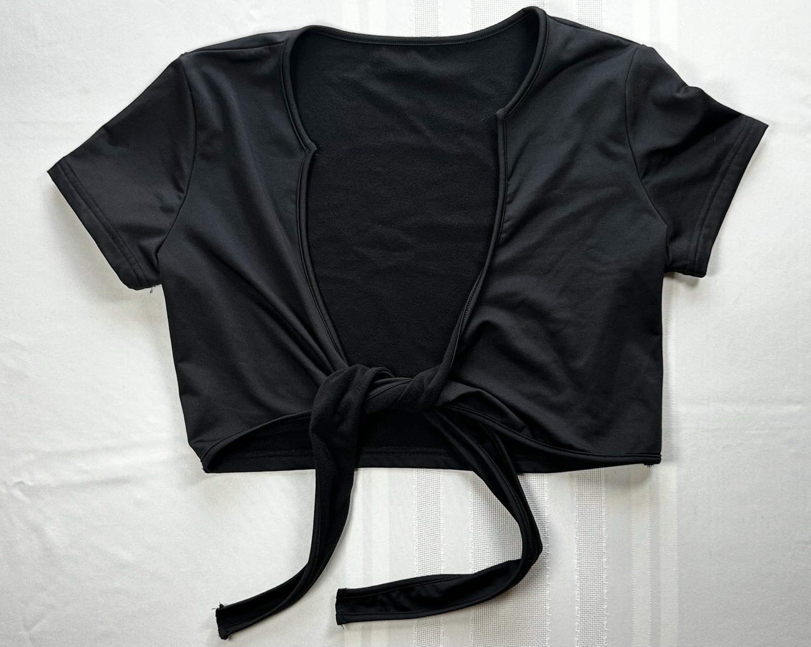 Black Tie Front Crop Top Short Sleeve Women’s Size L (Runs Small) Y2K Basic