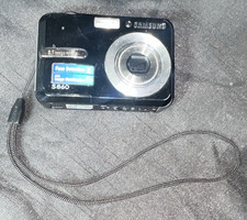 Samsung S860 8.1MP Compact Camera Black 3x Zoom 2.5" untested