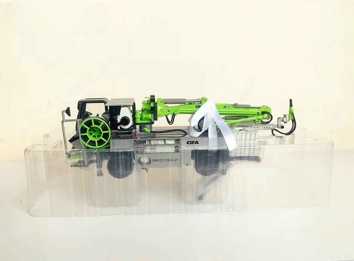 1/38 Scale ZOOMLION SPRITZ CSS3-Z1 Concrete Spraying Manipulator