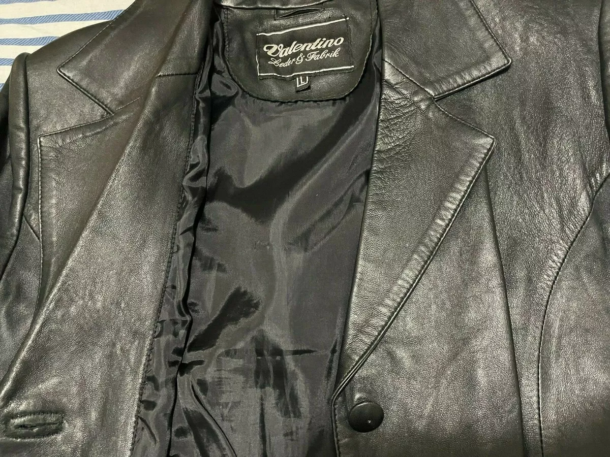 Valentino black jacket 2025 Valentino black jacket 2025