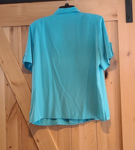 Vintage Kathy Che Size 12 Button Up Blouse Blue Polyester Office Pockets - Picture 2 of 13