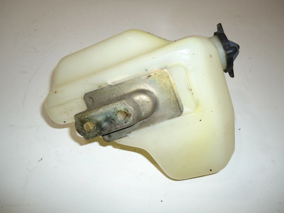 1999 LEXUS RX300 COOLANT RESERVOIR TANK - Изображение 4 из 4