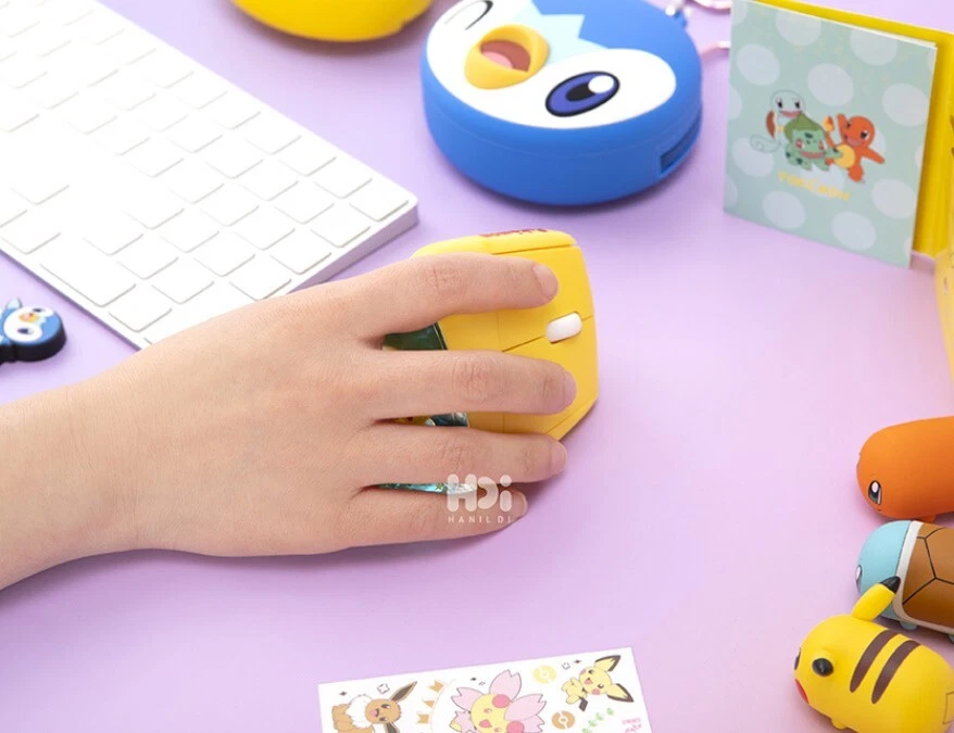 Pokemon PIKACHU Wireless Vertical Mouse Clear Pool - Licensed - Image 4 of 4