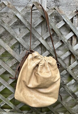 Rough And Tumble Bag Field Leather “Train” Bag UK