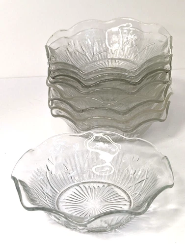 Jeannette Iris & Herringbone Clear Pressed Glass 5.25-in Fruit Bowl, Set of Four