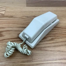 NORTHERN TELECOM IVORY CONTEMPRETTE DIGI-TONE TOUCH TONE 1984 CANADA WORKS 100%